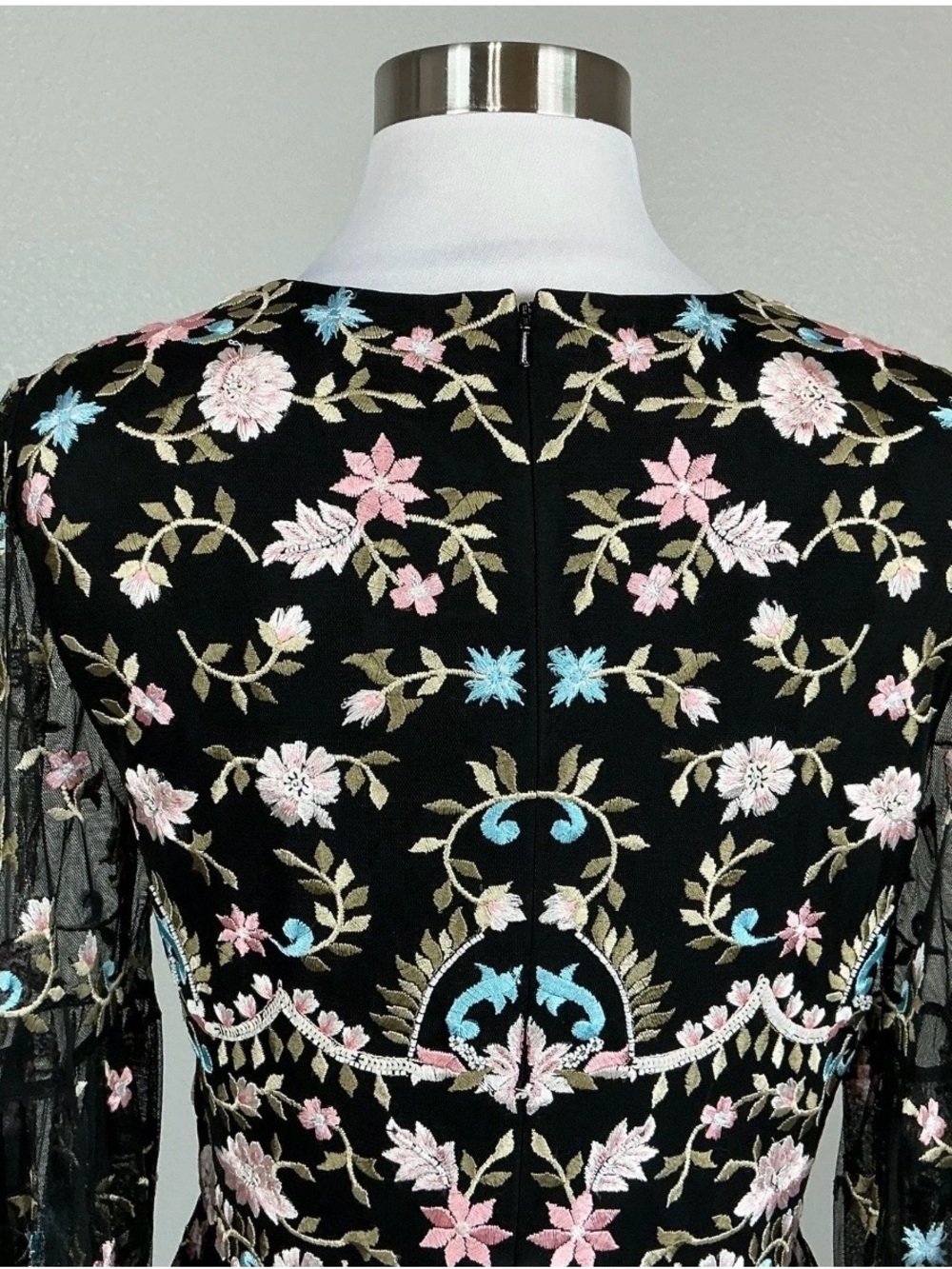 Mac Duggal 35111 Black Evening Gown Floral Embroidered Long Sleeve Dress Size 10 - Picture 9 of 9